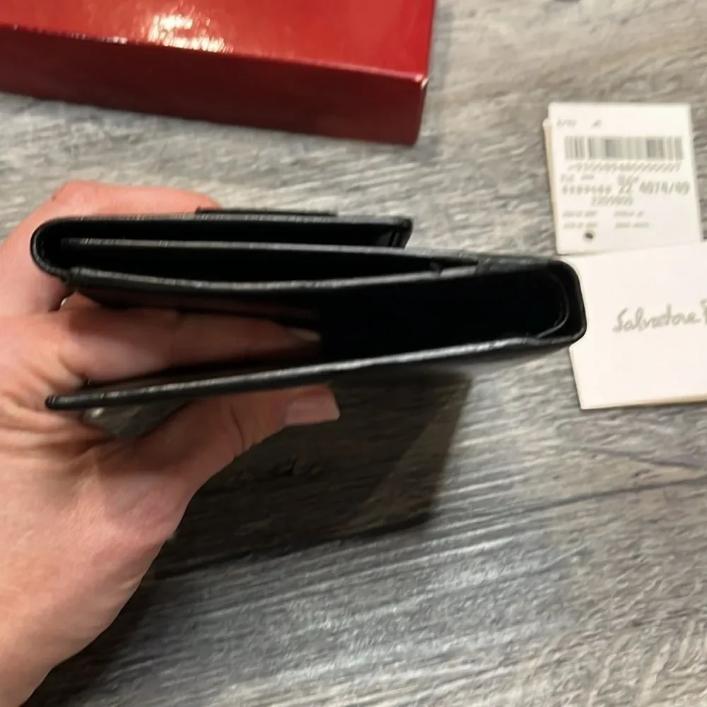 Ferragamo Vara Bifold Wallet Gold ($550) ✨ professionally cleaned and relined ✨